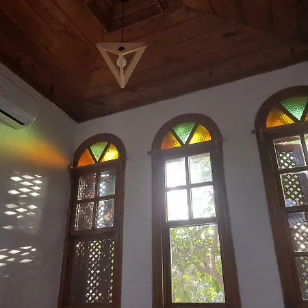 Kite Mansion